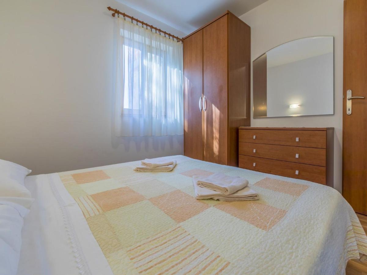 Apartments Dino Crikvenica Bagian luar foto