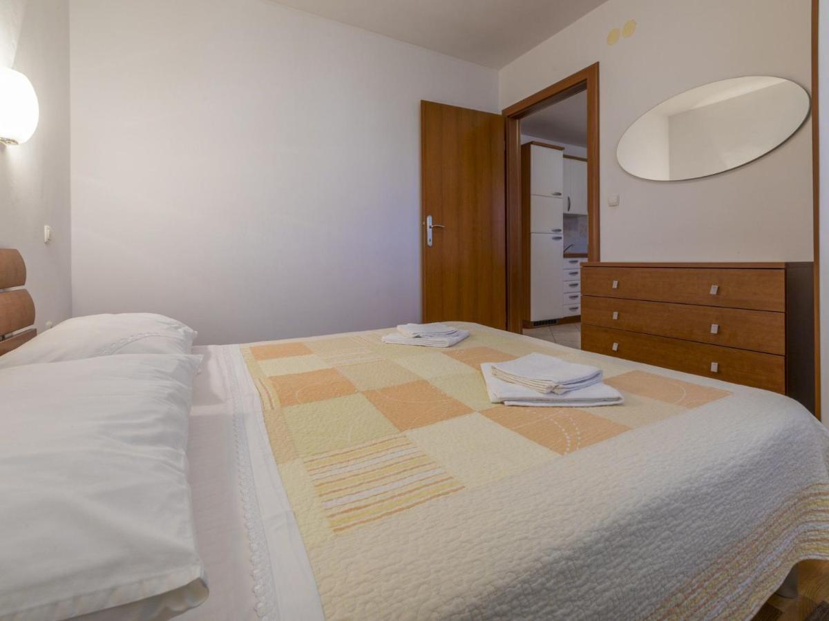 Apartments Dino Crikvenica Bagian luar foto