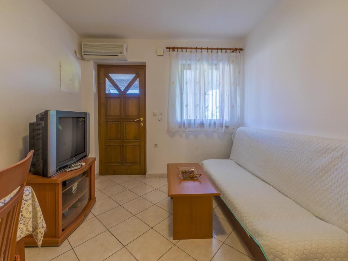 Apartments Dino Crikvenica Bagian luar foto
